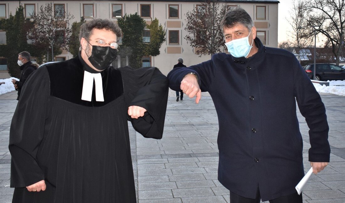 Grafenwöhr/Pressath. Gottesdienst feiern und das Evangelium verkünden und predigen – das hat der evangelische Pfarrer Dr. André Fischer in der Vergangenheit oft gemacht. Am Sonntag zum letzten Mal. Von Renate [&hellip;]