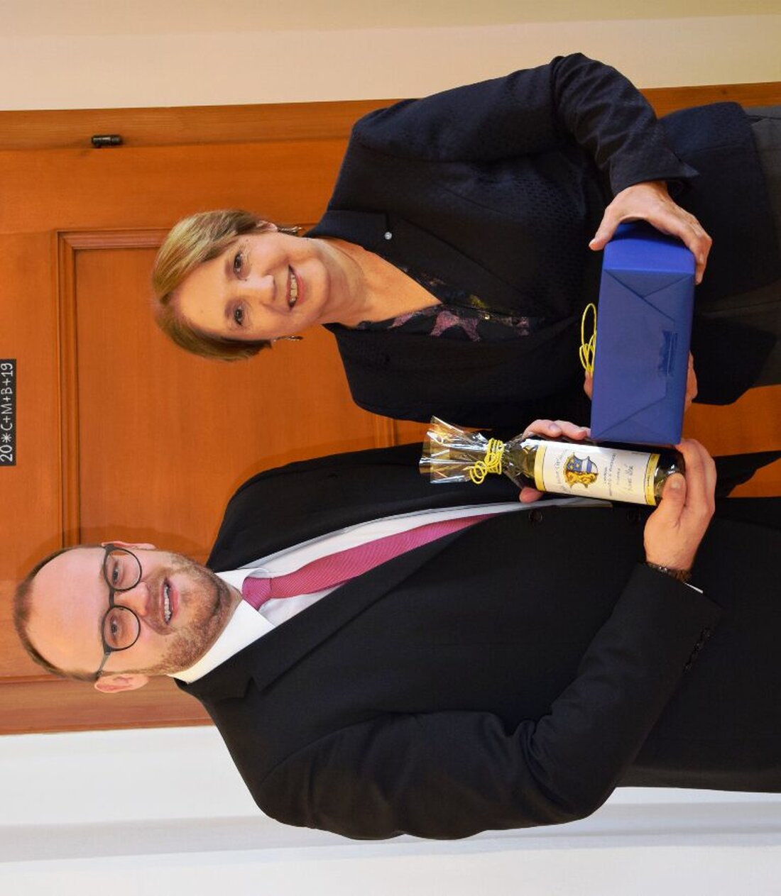 Neustadt/WN. Nach den Landtagswahlen im Oktober legte die Neustädter Landtagsabgeordnete Annette Karl im Herbst auf eigenen Wunsch ihr Kreistagsmandat nieder. Da sie bei der letzten Kreistagssitzung verhindert war, kam sie [&hellip;]