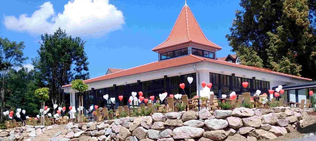 Kaltenbrunn. Großeinsatz in Kaltenbrunn: Die Integrierte Leitstelle Nordoberpfalz alarmierte heute Mittag elf Feuerwehren zu einem Brand in einer Schreinerei.  Von Jürgen Masching Beim Eintreffen der ersten Kräfte in der Freihunger [&hellip;]