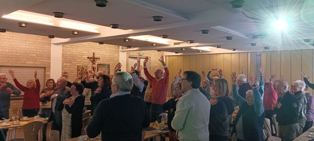 Neustadt/WN. Rund 70 Besucher erlebten am 19. Februar im Pfarrsaal den Vortrag „Agil leben im Alter“. Im Fokus: gutes Altern daheim oder in neuen Wohngemeinschaften, das Modell ALIA in Weiherhammer und Bewegung mit GESTALT.