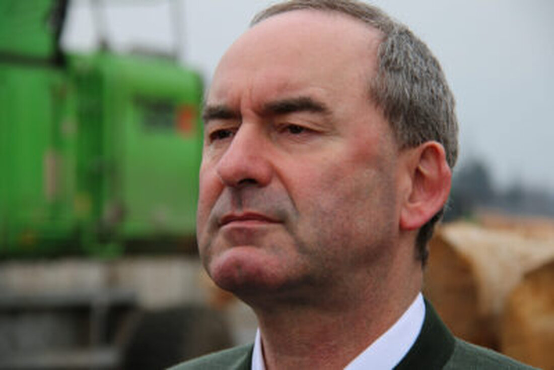 München. Wirtschaftsminister Aiwanger fordert von der Bundesregierung KfW-Hilfe für das Rohrwerk Maxhütte, um den Standort zu sichern und rund 300 Arbeitsplätze sowie Industriekompetenzen zu erhalten.