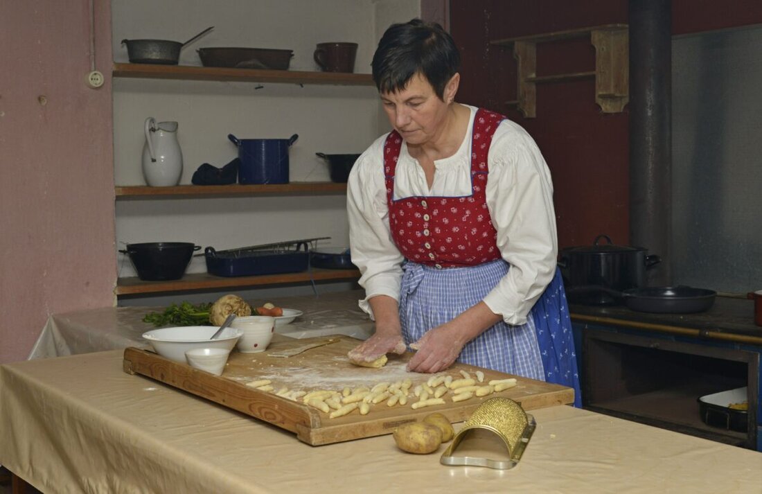 Nabburg. Das Freilandmuseum Oberpfalz lädt am Sonntag, 2. August, zum Tag der Oberpfälzer Kulinarik mit Zoigl und Schoppala ein. Von 13 bis 17 Uhr läuft der Aktionstag mit großem Kinderprogramm. Geöffnet ab 9 Uhr.