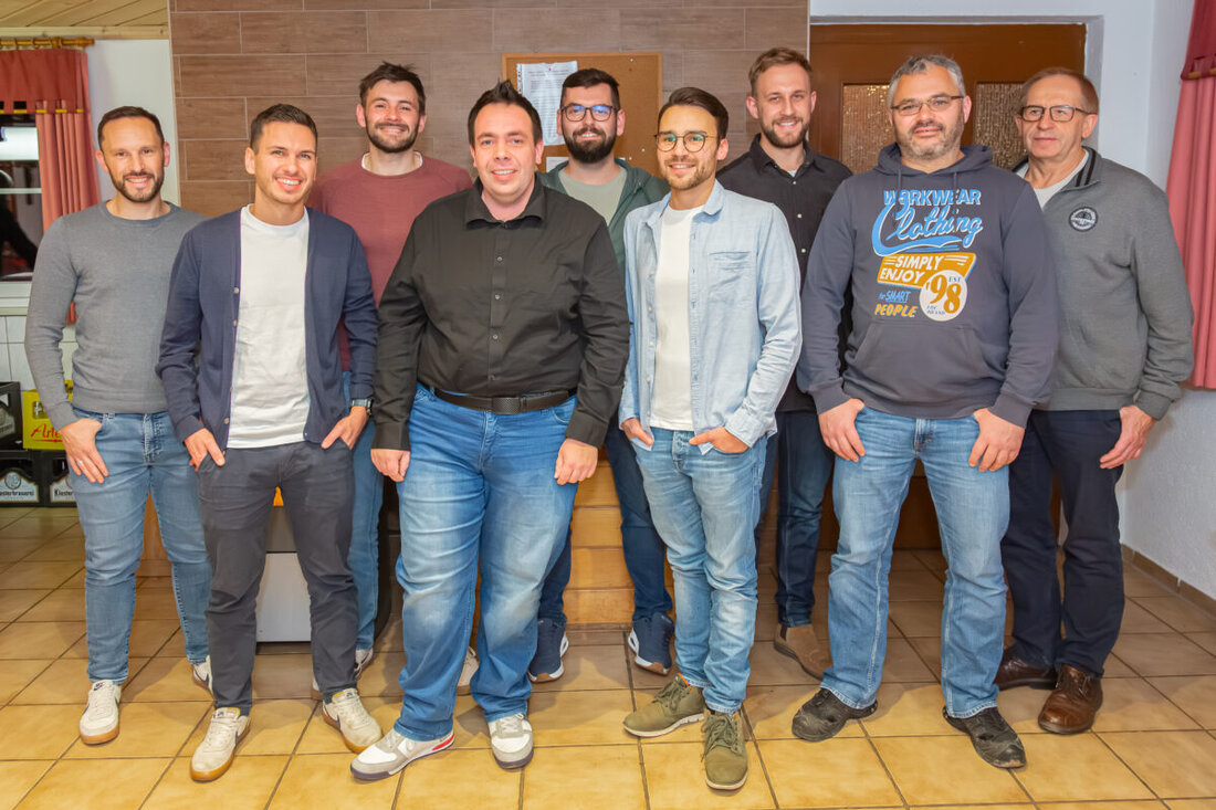 Kastl. Die neue Wählergemeinschaft „Aktiv Zukunft gestalten“ nominierte in Altköslarn zwölf Kandidierende, um den Kurs der Gemeinde fortzusetzen. Wegen des neuen Wahlrechts sind 50 Unterstützungsunterschriften nötig.