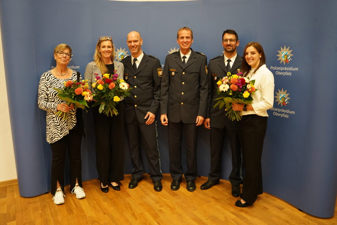 Amberg. Bei einem Festakt am 10. Oktober wurde Alexander Teterycz als Leiter der Verkehrspolizeiinspektion Amberg eingeführt, während Frank Streifel zum Polizeipräsidium Mittelfranken wechselte.