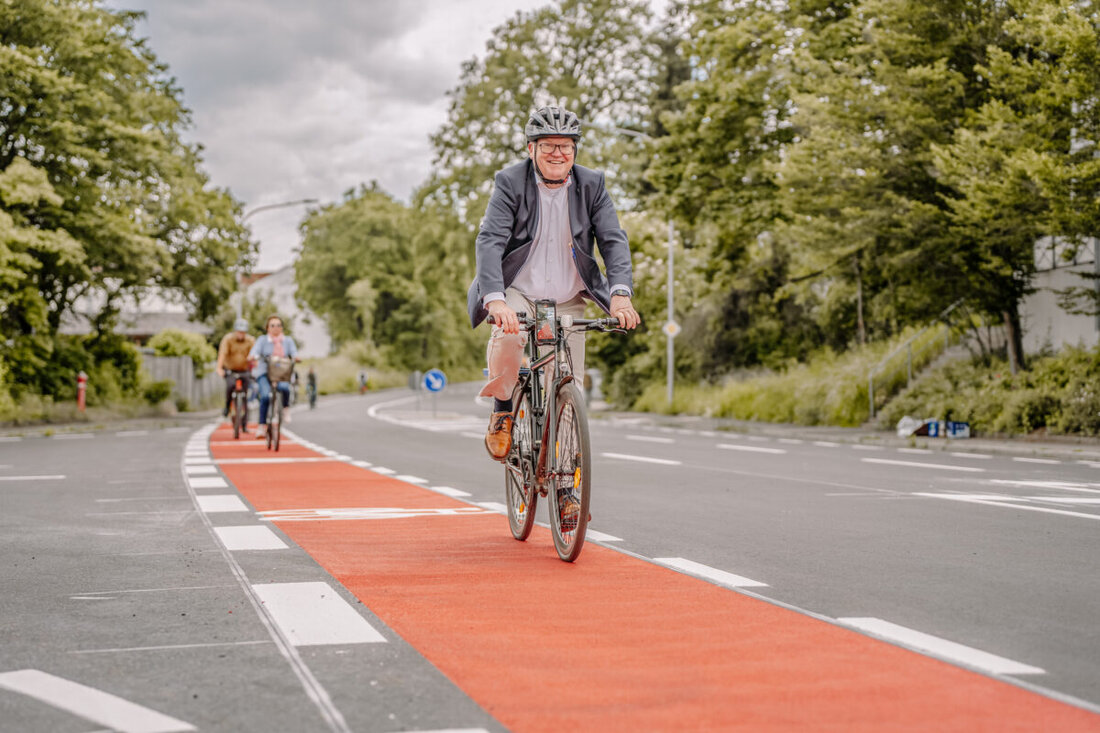 Amberg. Die Stadt erreichte den Status eines vorläufigen Mitglieds in der "Arbeitsgemeinschaft fahrradfreundliche Kommune in Bayern" und strebt die Auszeichnung als fahrradfreundliche Kommune an.