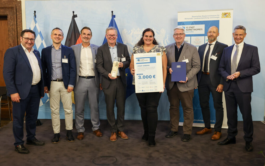 Amberg hat beim Stadtmarketingpreis Bayern den Sonderpreis für das "Innenstadt-Million" Projekt gewonnen, unterstützt mit 3.000 Euro Preisgeld. Die Auszeichnung würdigt die innovative Bürgerbeteiligung für Stadtentwicklung.