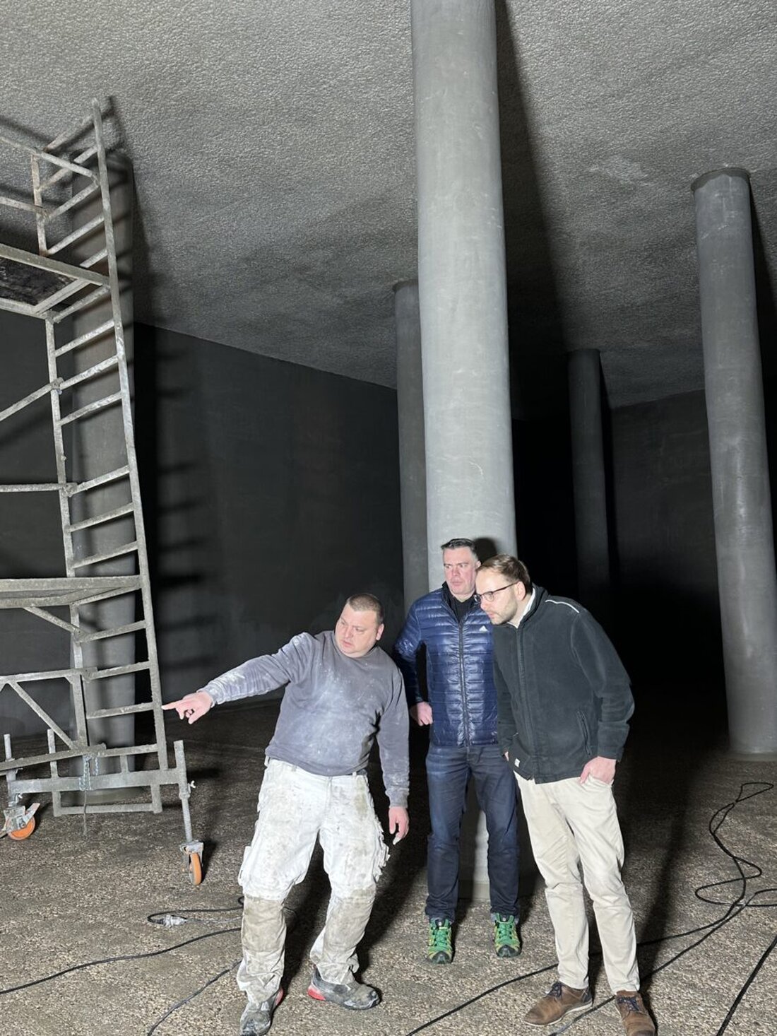 Am 22. März betont der Weltwassertag 2025 unter dem Motto "Erhalt der Gletscher" die Wichtigkeit von Trinkwasser. Die Stadtwerke Amberg investieren rund 350.000 Euro in die Sanierung des Hochbehälters Mittelzone, um die Trinkwasserqualität zu sichern.