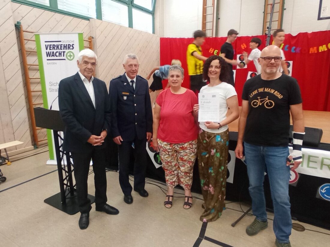 Amberg. Die Rupert-Egenberger-Schule erhält einen mit 1000 Euro dotierten Preis für innovative Verkehrserziehung mit ihrer Berg- und Talbahn für Schüler. 