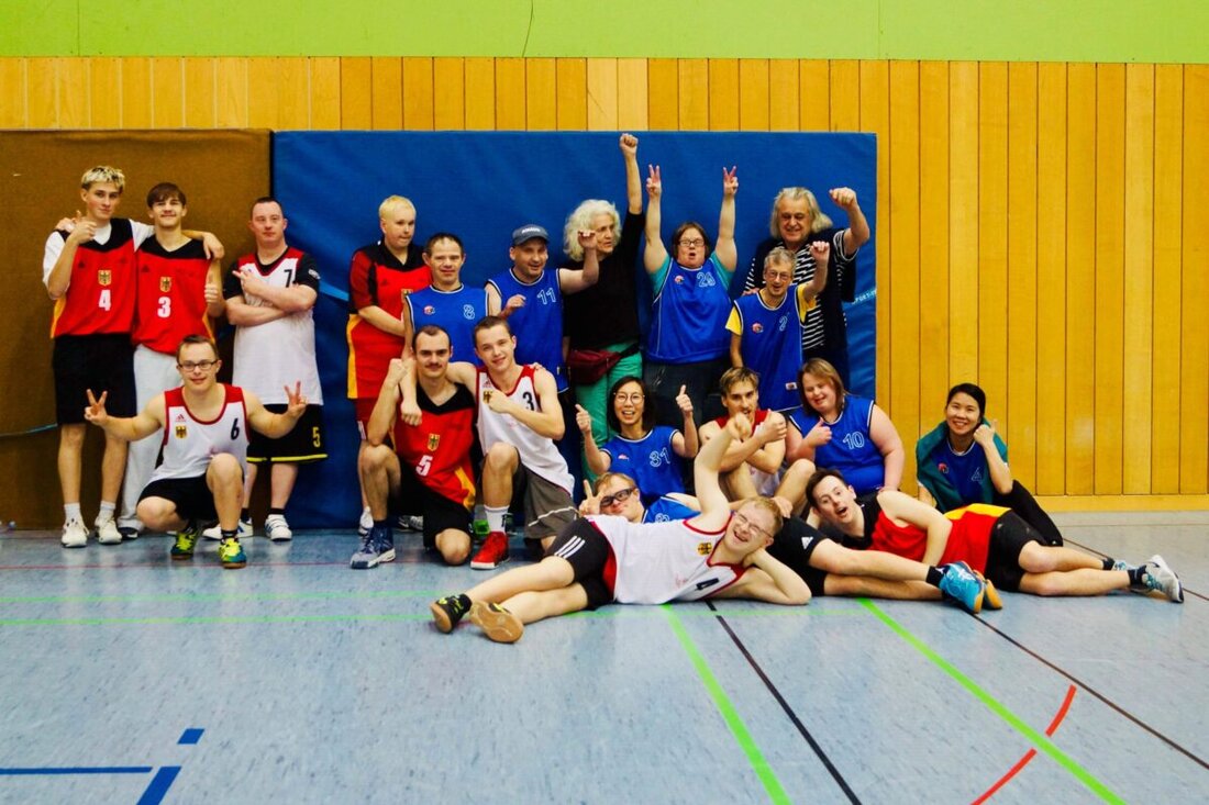 Nürnberg. Vier Teams der Lebenshilfe Amberg-Sulzbach begeisterten beim inklusiven Basketballturnier und dürfen sich am 7. Dezember bei einem Zweitligaspiel präsentieren.