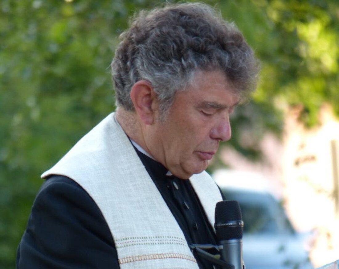 Neudorf. Ambros Trummer ist seit stolzen 42 Jahren Priester! Für Neudorf schlägt sein Herz, auch wenn er sich fernab der Heimat als Priester zu Hause fühlt.  Von Hans Meißner  Vor [&hellip;]