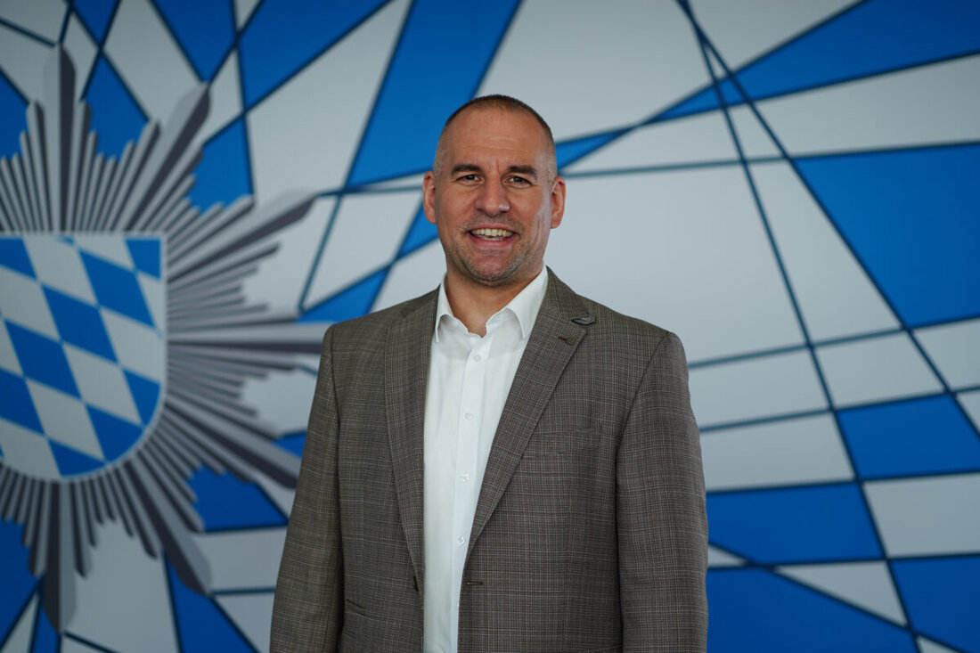 Eschenbach/Weiden. Am Freitag, 2. Mai, hatten das Gymnasium Eschenbach und die benachbarte Wirtschaftsschule nach einer Droh-Mail evakuiert werden müssen. Die  Kriminalpolizei Weiden hat nun zwei Tatverdächtige identifiziert. Die beiden Schüler haben gestanden, informierte am Dienstag eine Sprecherin des Polizeipräsidiums.