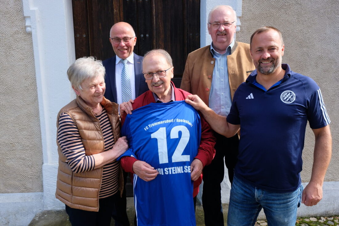 Speinshart. Andreas Steinl feierte seinen 80. Geburtstag mit großer Fan-Gemeinde und wurde für sein Engagement und seine Verdienste in der Vereinswelt geehrt. Zahlreiche Gäste, darunter Bürgermeister und Vereinsvorsitzende, dankten ihm und seiner Ehefrau Resi.