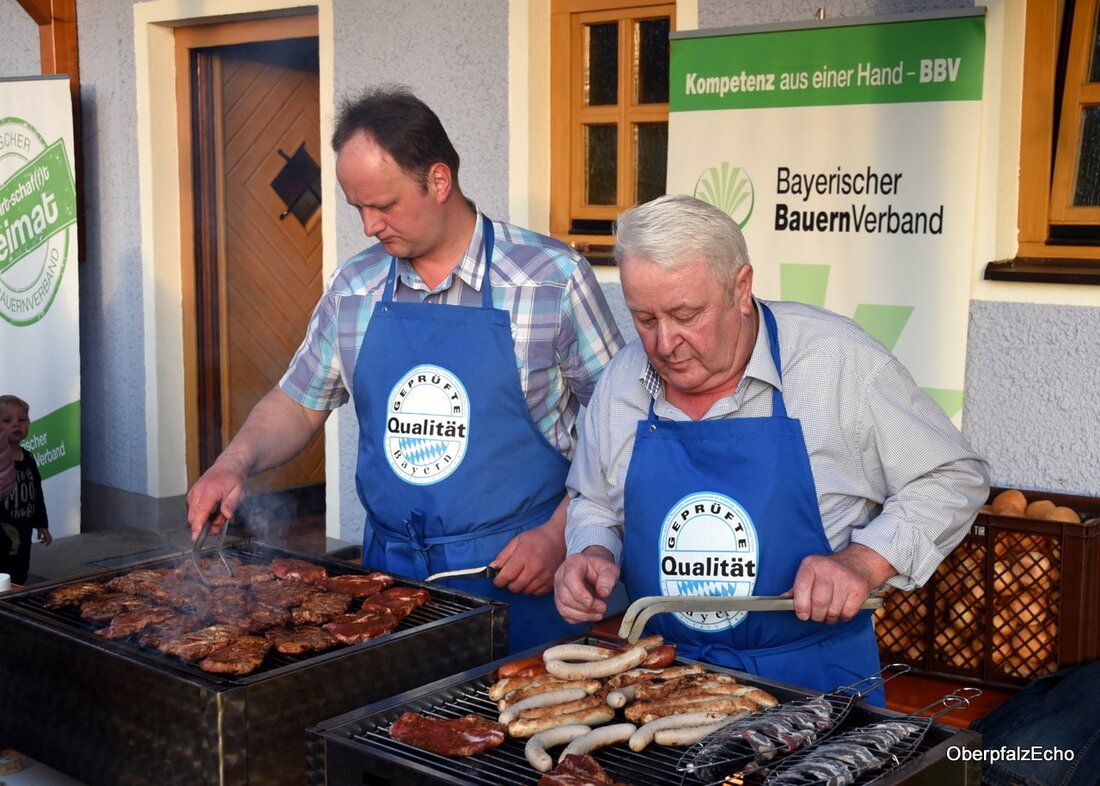 Matzersreuth. Die Temperaturen steigen, die Abende werden länger – es ist wieder Zeit, den Grill anzuschüren. Auch der Bayerische Bauernverband (BBV) Tirschenreuth feierte die bevorstehende Saison mit einer kleinen Angrillaktion. Zuvor [&hellip;]