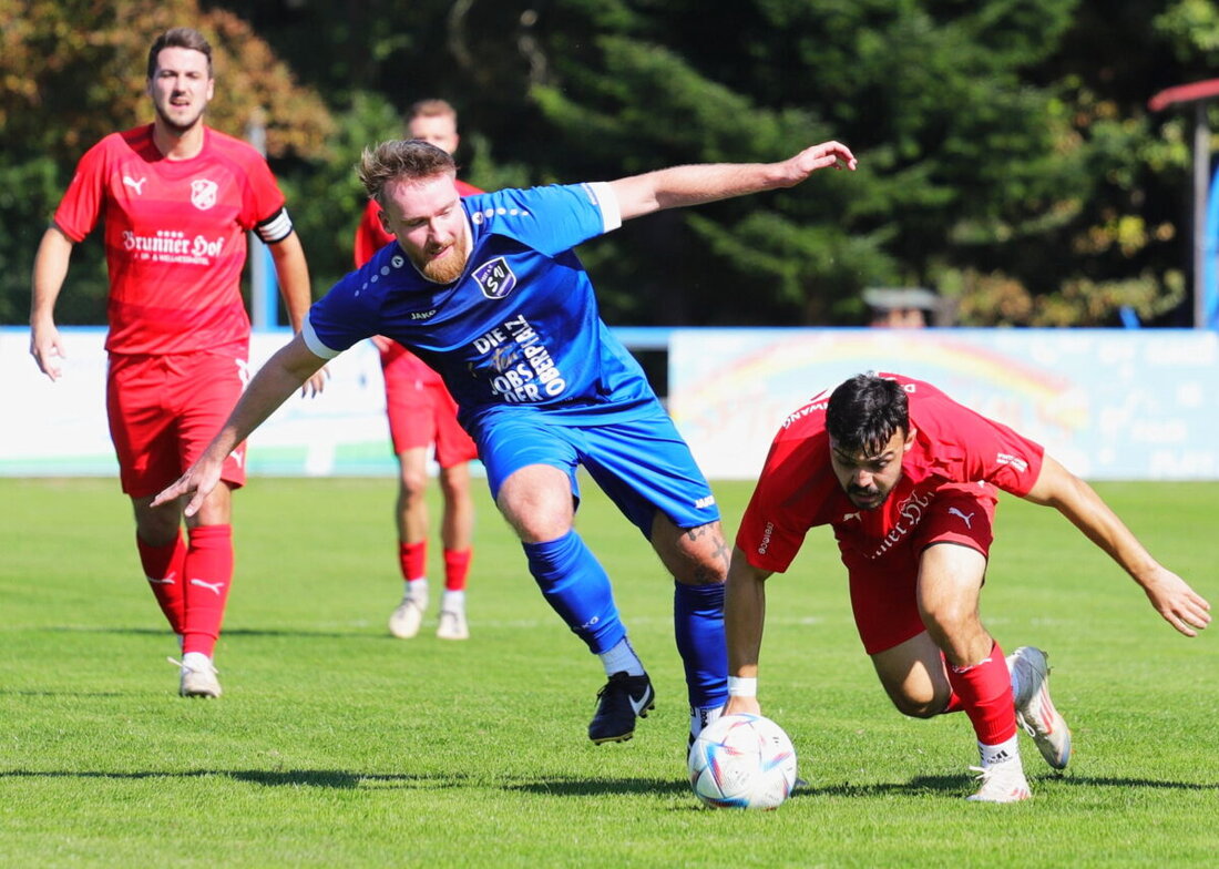 Etzenricht. Nach dem Derby am Samstag (Anstoß schon um 14 Uhr) wird die Bezirksligasaison nach zwei Drittel des Pensums für den SVE bis zum 16. März unterbrochen, An diesem Tag geht es mit Brisanz weiter, Gastgeber ist dann der Tabellennachbar FC Raindorf. 