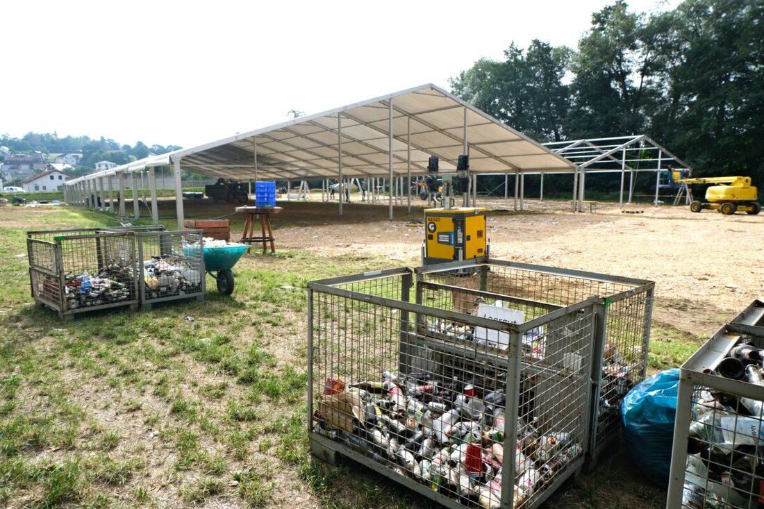 Floß. Nach der Kirwa wird weiter geschuftet: Ab Dienstag laufen Zeltabbau und Aufräumen, gestemmt von wenigen treuen Helferinnen und Helfern des Ländlichen Burschenvereins. Für 2028 wird schon geplant.