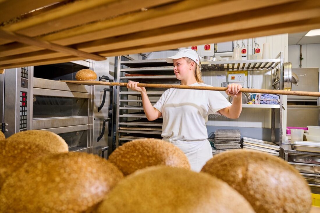 Regensburg. Ostbayerns Handwerk wartet auf den Aufschwung, doch Betriebe investieren. Das Geschäftsklima fällt um acht Punkte auf minus fünf; die Investitionsquote steigt auf 41 Prozent, im Lebensmittelgewerbe auf 58.