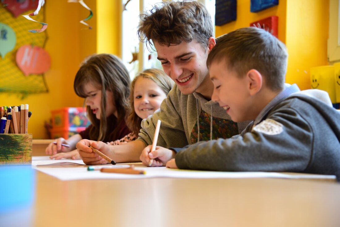 Amberg. Wie geht’s nach der Schule weiter? Wo liegen meine persönlichen Stärken und Talente? Welcher Beruf passt zu mir? 77 Schulen in Bayern unterstützen ihre Schüler auf besonders vorbildliche Weise dabei, Antworten auf diese entscheidenden Fragen zu finden.