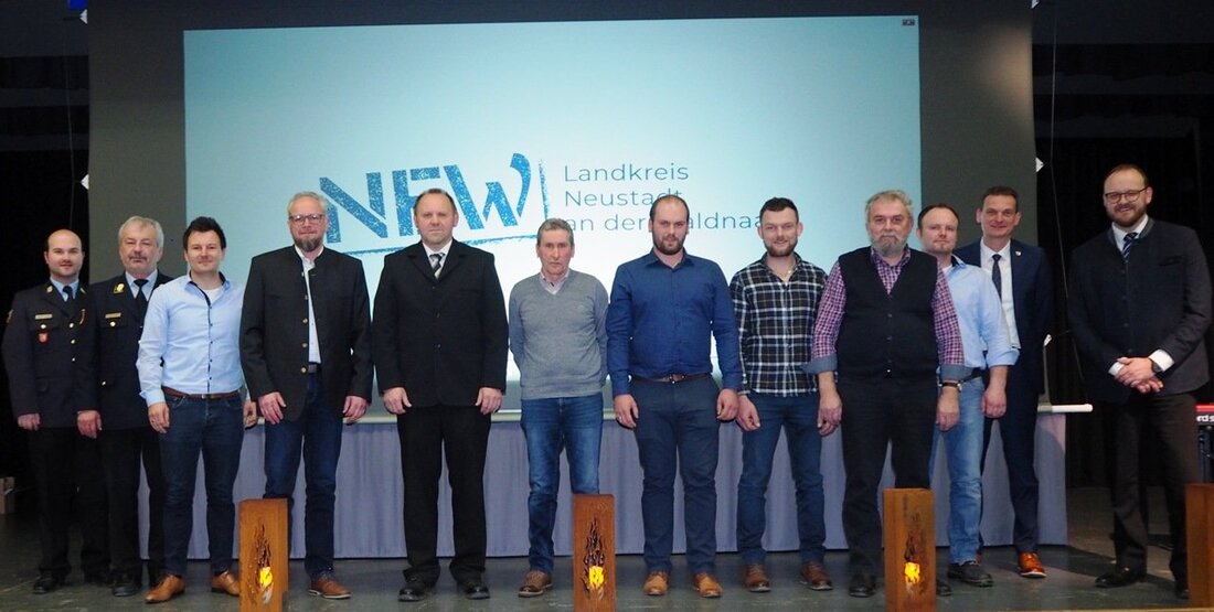 Neustadt/WN. Die Premiere ist gelungen. Erstmals wurden durch den Landkreis feuerwehrfreundliche Betriebe ausgezeichnet: „Wir sind hier zwar nicht Vorreiter, doch soll dies zu einem festen Bestandteil im Landkreis Neustadt werden“, [&hellip;]