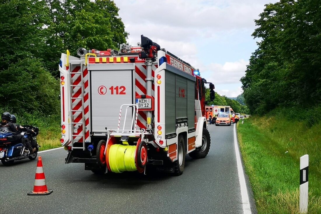 Konnersreuth. In einem Raum der Firma Kutzer, brannte am späten Samstagabend ein Korb mit gewaschenen Putzutensilien. Der Brand konnte schnell gelöscht werden. Die Brandursache ist noch völlig unklar. Der Sachschaden [&hellip;]