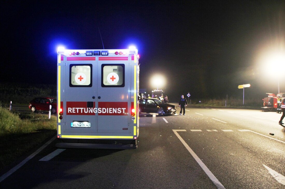 Pressath. Auf der B470 kam es zu einem schweren Verkehrsunfall.  Ein Golffahrer wollte von der NEW12 auf die B470 einbiegen. Dabei missachtete er die Vorfahrt und prallte in die Seite [&hellip;]