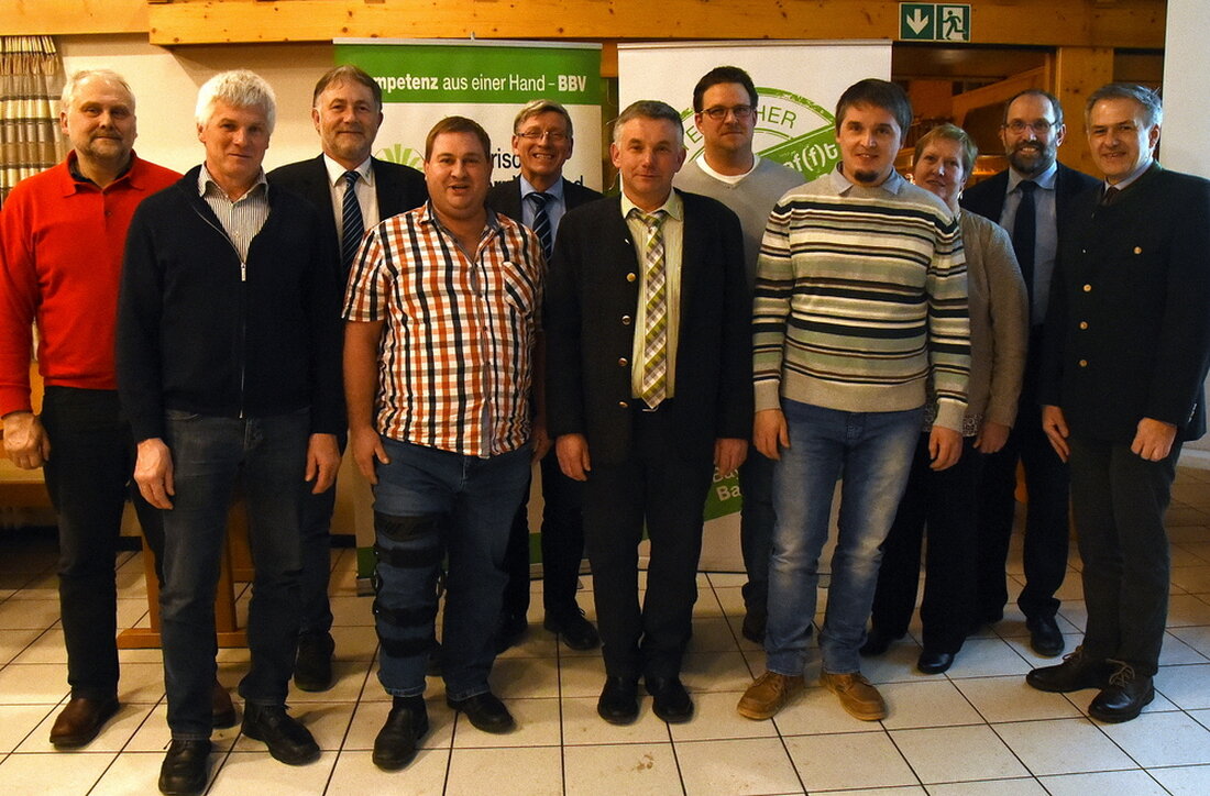 Mitterteich. Ely Eibisch ist der alte und neue Kreisobmann beim Bauernverband (BBV) Tirschenreuth. Bei einer Enthaltung votierten 51 von 52 Stimmberechtigtenim Gasthof “Petersklause” für den 48-Jährigen . Eibisch selbst konnte [&hellip;]