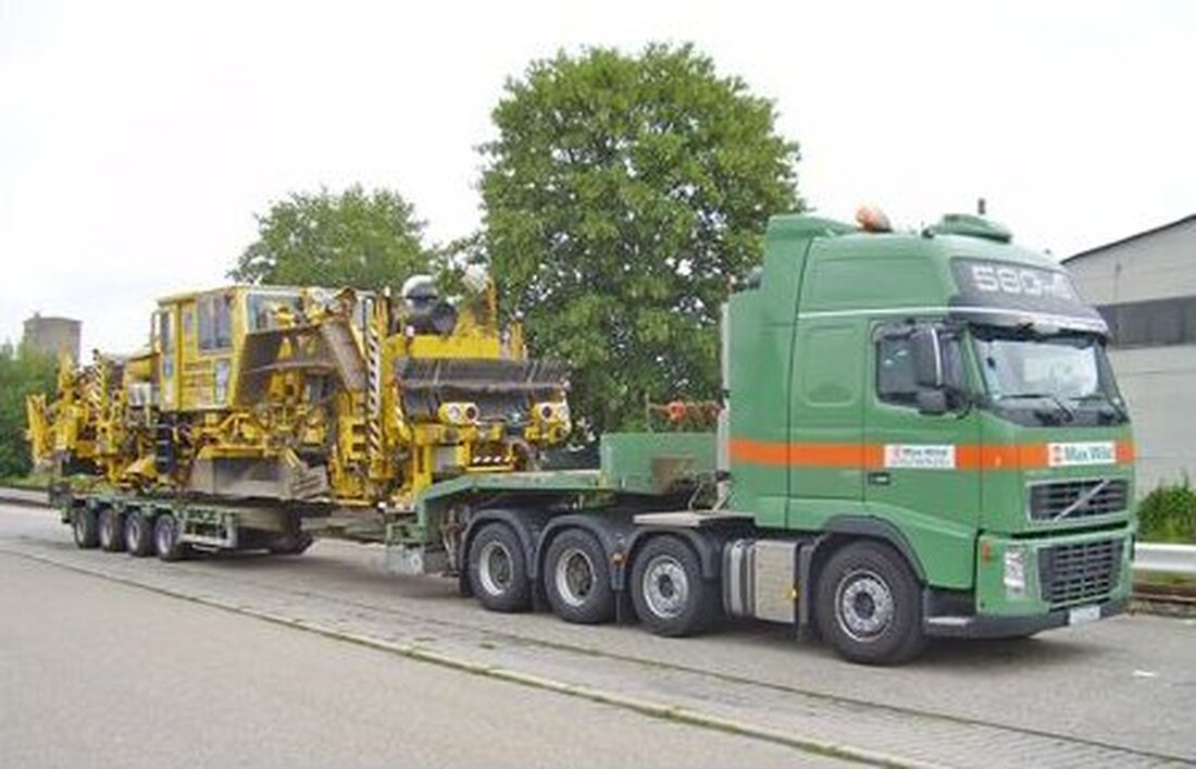 Weiden. Nicht schlecht gestaunt haben dürfte ein 53-jähriger Trucker als er in den Nachtstunden des 07.04.2015 seinen in Weiden in der Dr.-Seeling-Straße abgestellten Sattelzug abholen wollte und dieser nicht mehr [&hellip;]