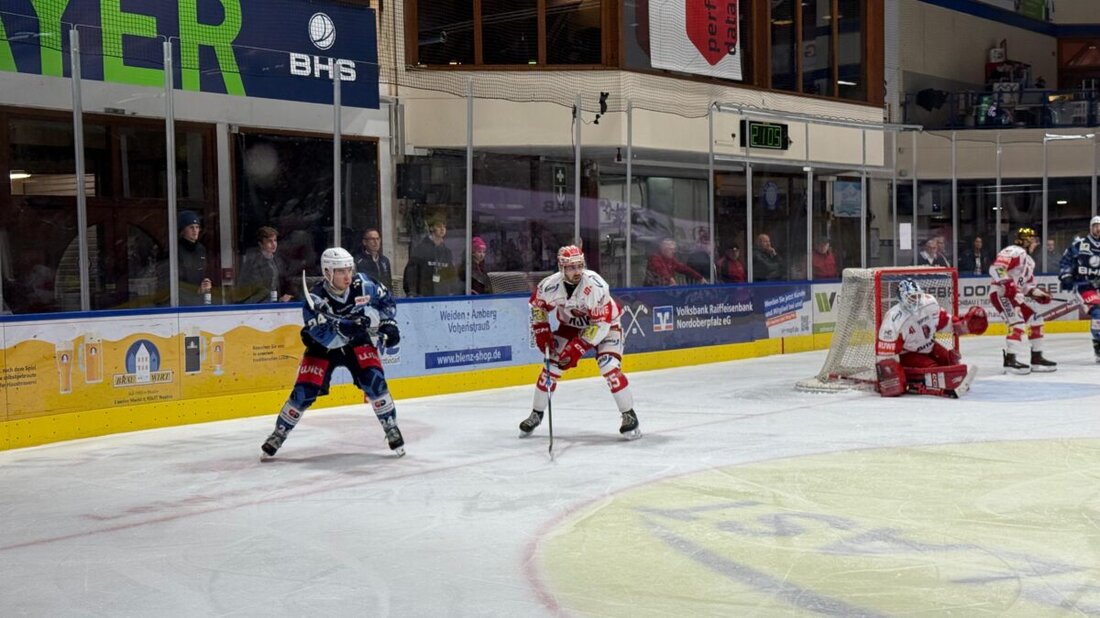 Weiden. Die Blue Devils drehen einen Rückstand zum am Ende hochverdienten Heimerfolg. Nach den beiden ersten Dritteln sah das aber noch nicht nach einem so klaren Sieg aus.