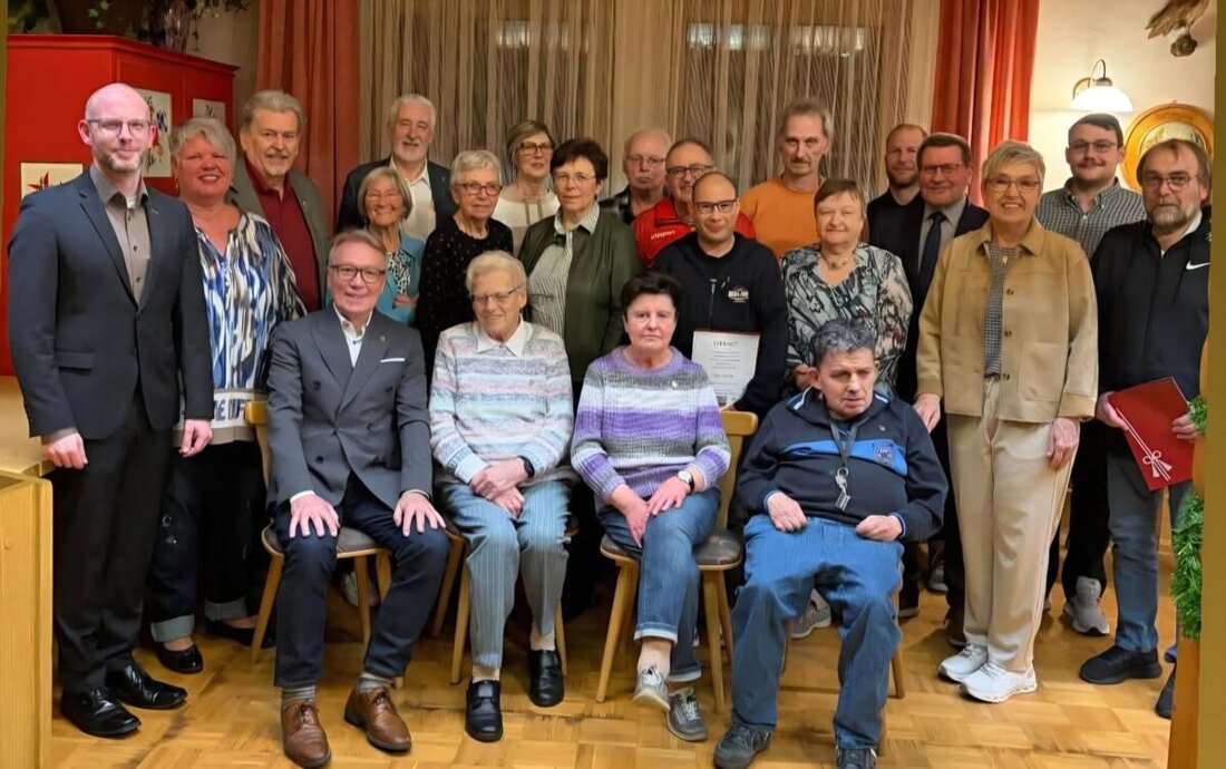 Weiden. Bei der Jahreshauptversammlung des Behinderten- und Vitalsportvereins wurden langjährige Mitglieder geehrt. Gäste aus Politik und Sport würdigten den Einsatz; im Sommer folgt die Deutsche Boccia-Meisterschaft.