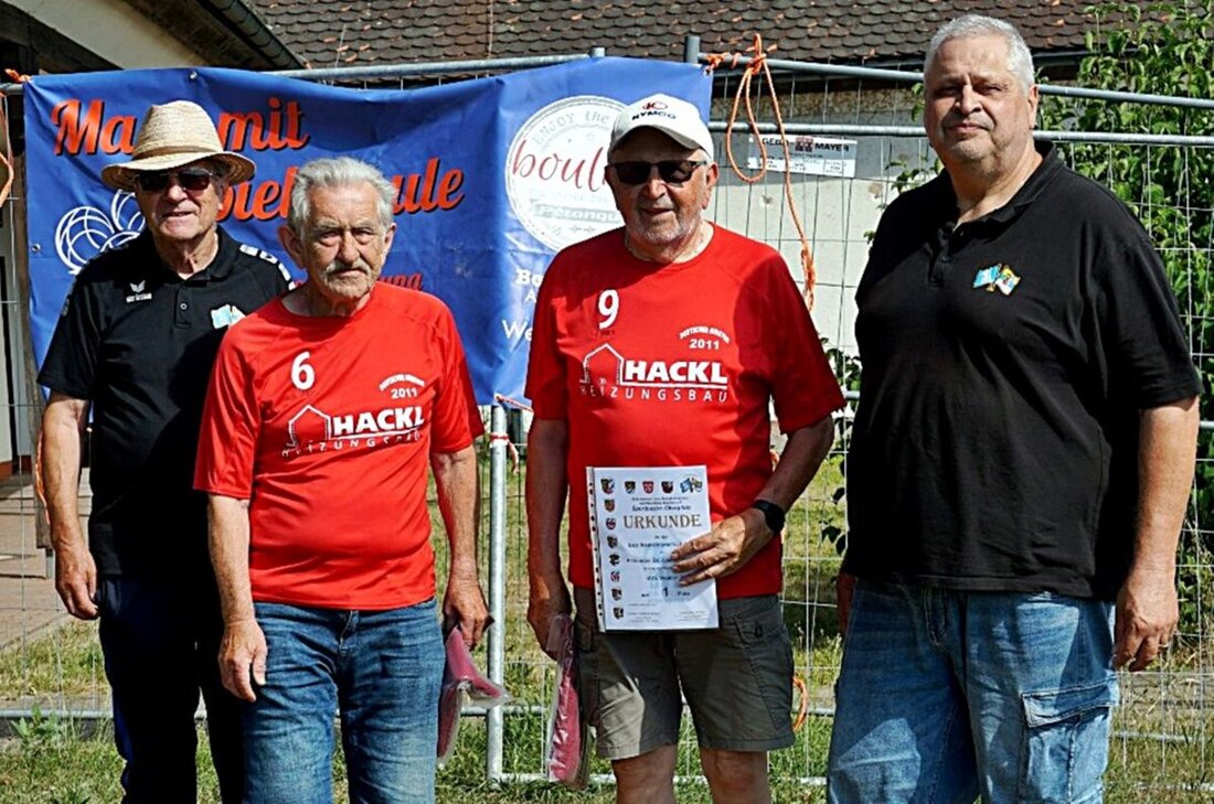 Weiden. Beim Pétanque-Bezirksmeisterschaft in Kemnath sicherte sich das Doublette-Team des BVS Weiden den Titel, das Triplette-Team erreichte Platz sechs.