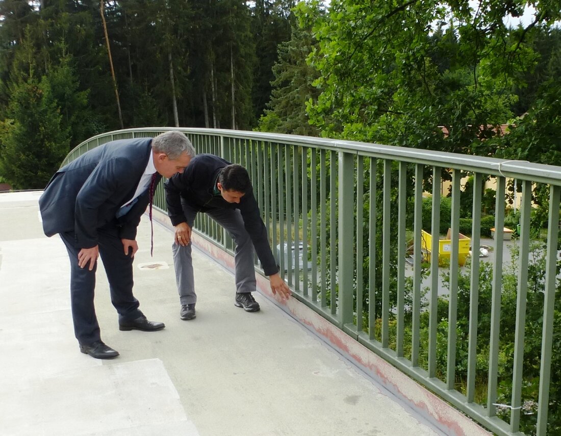Neustadt/WN / Tirschenreuth / Weiden. Fast jede zweite staatliche Brücke in den Landkreisen Neustadt, Tirschenreuth und der Stadt Weiden ist marode. Das hat eine aktuelle Anfrage des Vorsitzenden der SPD-Landtagsfraktion [&hellip;]