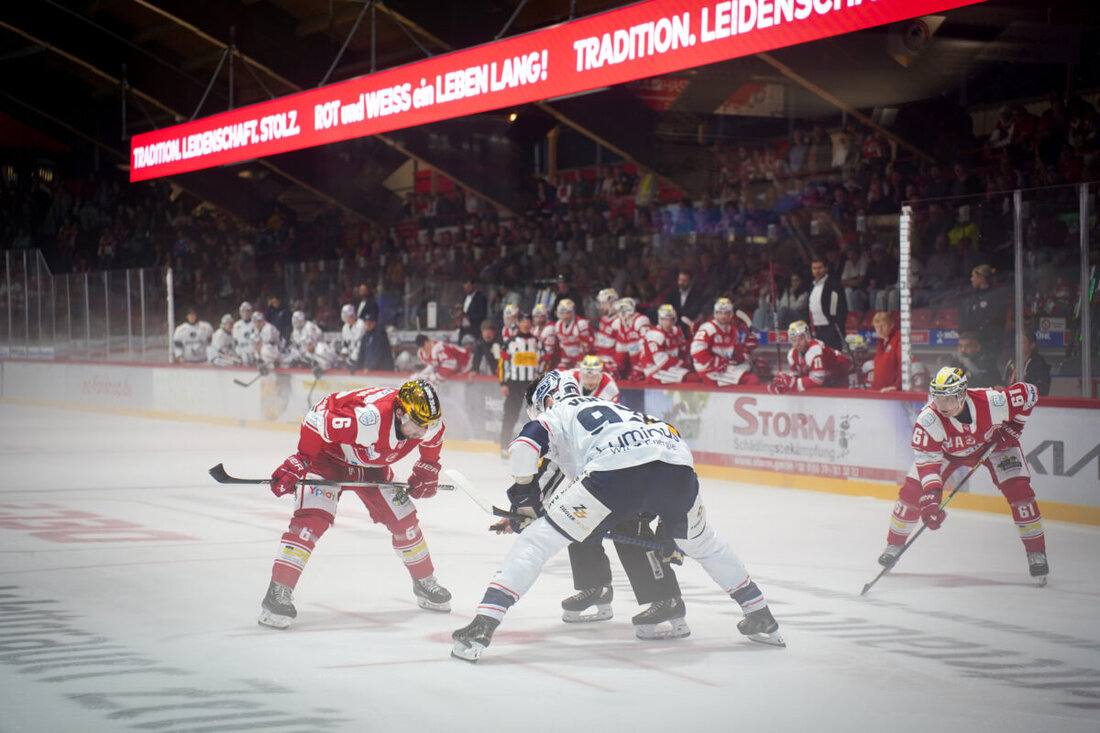Bad Neuheim. Rote Teufel gegen blaue Teufel hieß es am Sonntag in der DEL 2 zwischen dem EC Bad Nauheim und den Blue Devils Weiden. Die Farbe blau war am Sonntagabend die bessere und die Blue Devils erarbeiteten sich mit einer guten Leistung und endlich auch der nötigen Portion Glück den ersten Dreier der Saison.