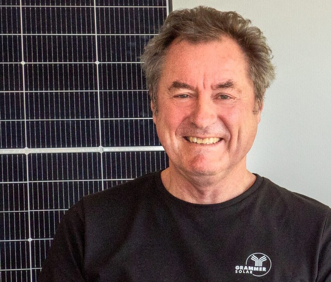 Amberg. Siegfried Schröpf erklärt in seiner Kolumne, was Balkonkraftwerke leisten – und was nicht. Er ordnet Ertrag, Speicher und Steuerung ein und zeigt, wann die Dachanlage mit intelligentem Energiemanagement im Vorteil ist.