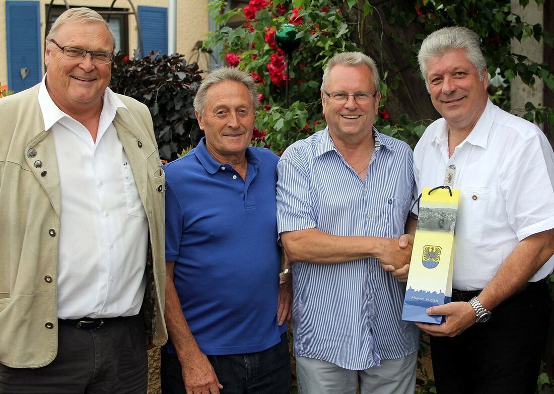 Floß. Große Gratulationscour zum runden Geburtstag: Josef Barth hat am Dienstag im wahrsten Sinne des Wortes „alle Hände voll zu tun gehabt“. Denn der Vorsitzende der Siedlergemeinschaft feierte seinen 70. [&hellip;]