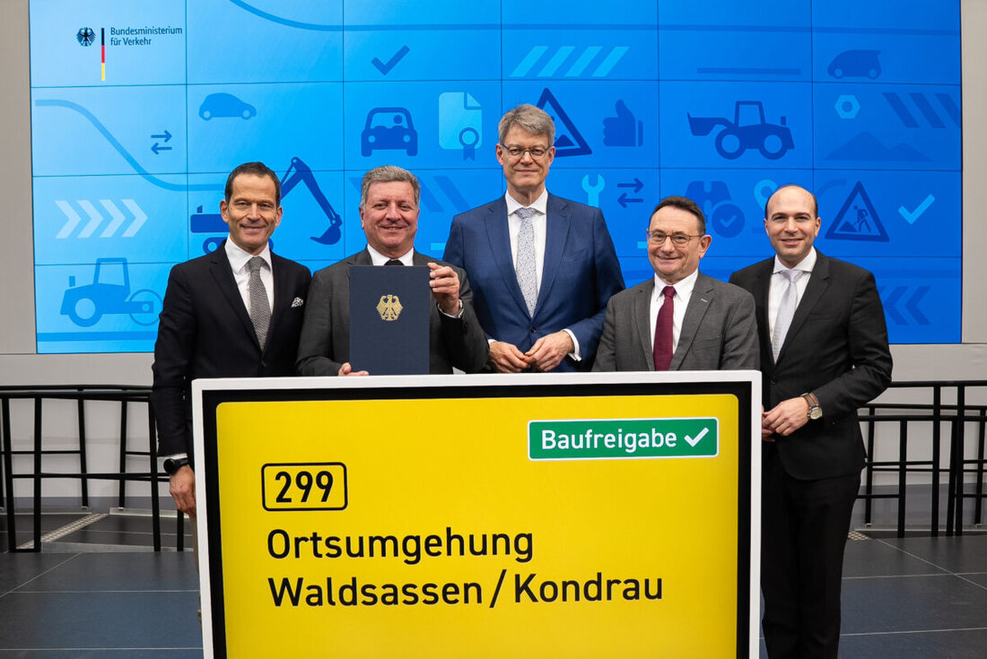 Waldsassen. Die Ortsumgehung der B299 ist freigegeben. Bundesverkehrsminister Patrick Schnieder erteilte die Baufreigabe, die Mittel aus Berlin sind gesichert. Nächstes Jahr soll der Bau starten und die Stadt spürbar entlasten.