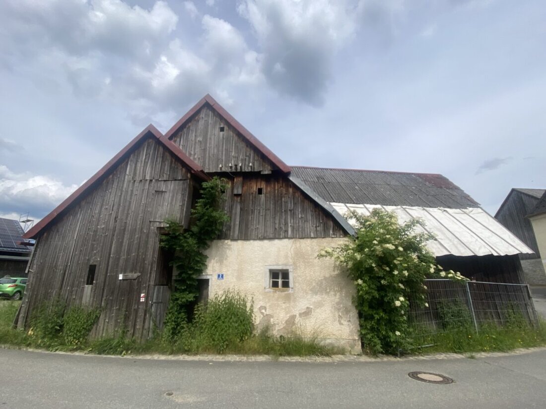 Waidhaus. Am Sonntag, 14. September, gibt es Führungen durch den historischen Feiler-Stodl in Reichenau um 11 und 15 Uhr. Anmeldung ist nicht nötig und die Teilnahme ist kostenlos.