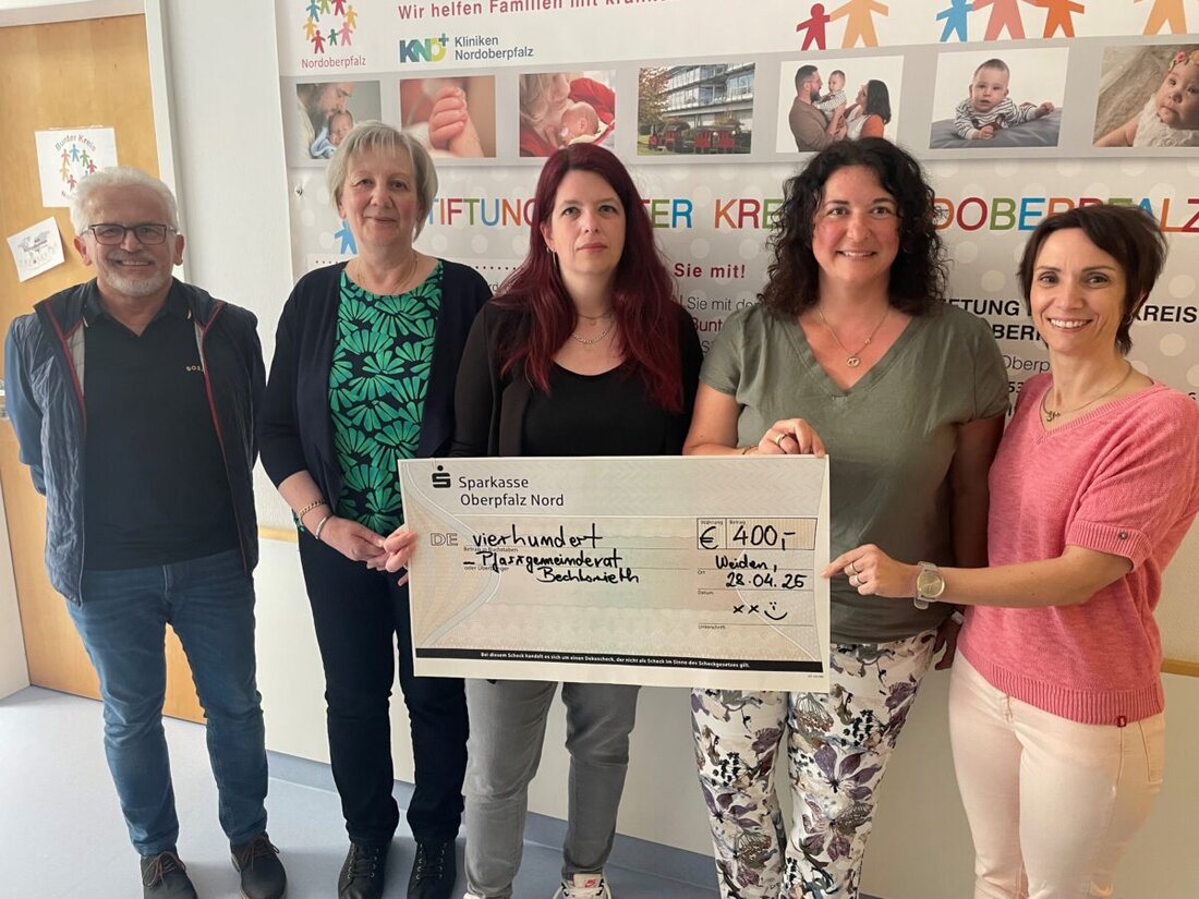 Weiden/Bechtsrieth. Der Bunte Kreis Nordoberpfalz erhält eine 400 Euro Spende vom Pfarrgemeinderat Bechtsrieth, die in Tragetücher und -gurte für Eltern von Frühchen investiert wird.