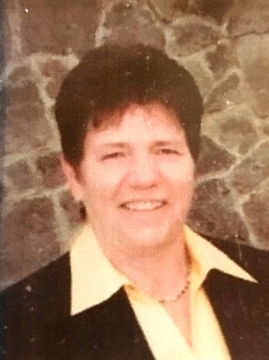 Leuchtenberg. Eine sehr große Trauergemeinde hat Christa Hartwig auf dem Leuchtenberger Friedhof zur letzten Ruhestätte begleitet. Mit 63 Jahren hat sie den Kampf gegen ihre schwere Krankheit verloren und ist [&hellip;]