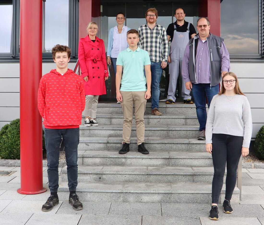 Kemnath. Die Firma Ponnath begrüßt ihre neuen Auszubildenden. Zwei Industriekaufleute und ein Mechatroniker sind am 01.09. in ihre Ausbildung gestartet. “Wir wünschen den Azubis und ihren Ausbildern einen guten Start [&hellip;]