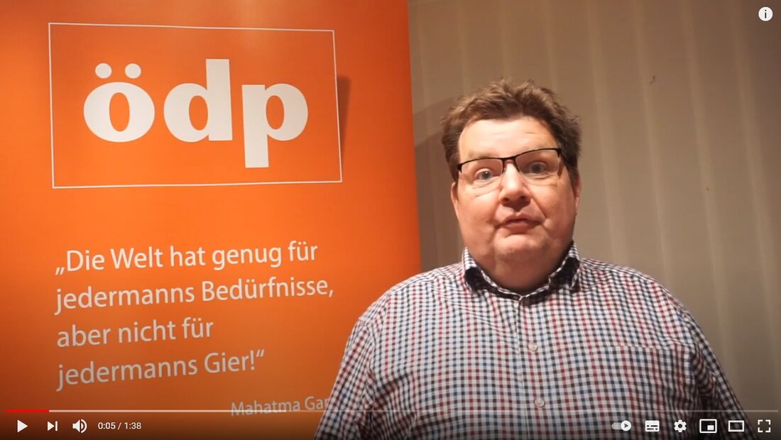 Weiden. Weiden West IV ist in aller Munde. Wir haben Vertreter aus Wirtschaft und Politik zu ihrer Meinung zum neu geplanten Gewerbegebiet gefragt. Im Video hält Christian Wallmeyer von der [&hellip;]