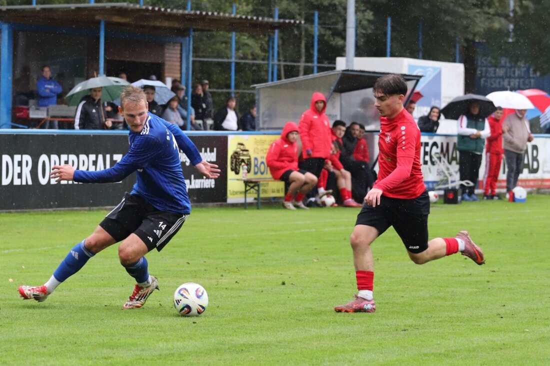 Etzenricht. Der SV Etzenricht reist am Sonntag, 26. April, zum Tabellenletzten FC Kosova Regensburg. Nach sieben Spielen in 23 Tagen und Ausfällen wäre ein Sieg wichtig, um vor den letzten drei Terminen Boden gutzumachen.