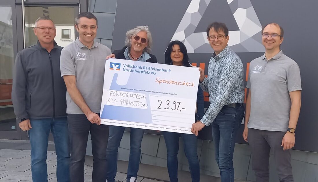 Parkstein. Ein Benefizkonzert der Freien Wählergemeinschaft und des Fördervereins des SV Parkstein vom 6. Februar 2026 begeisterte viele Gäste. Der Erlös von 2.397 € stärkt die Jugendarbeit des Vereins.