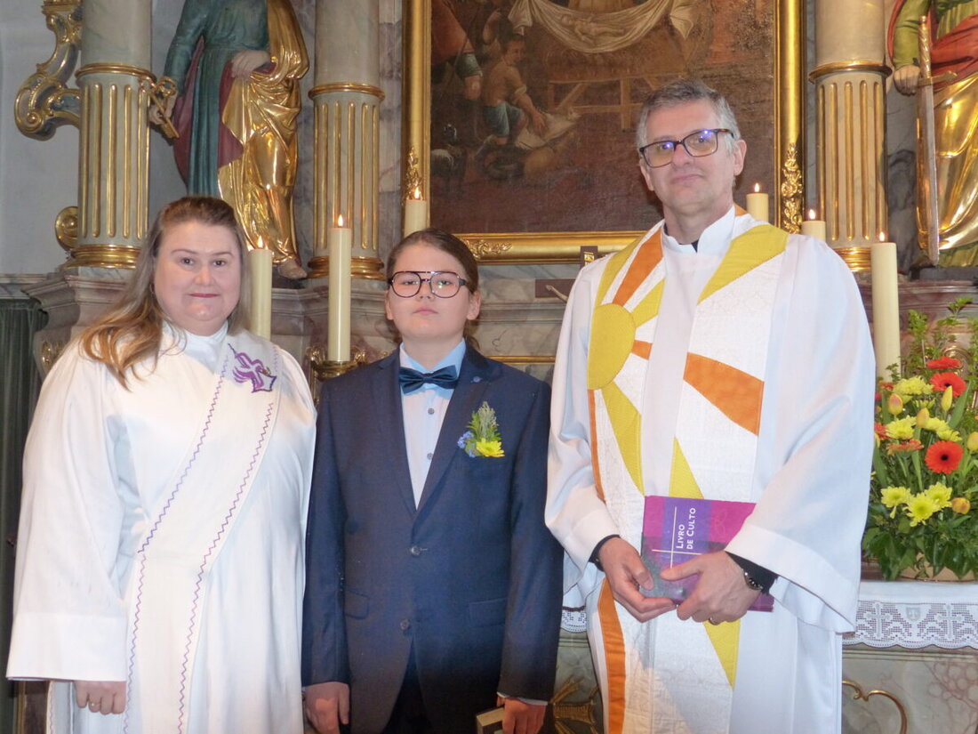 Kohlberg. Lediglich ein Jugendlicher wurde am Sonntag beim Konfirmationsgottesdienst in die Schar der Vollmitglieder der evangelischen Kirchengemeinde aufgenommen. Mit der Konfirmation wird die Taufe bestätigt, so Pfarrer Marcio Trentini.
