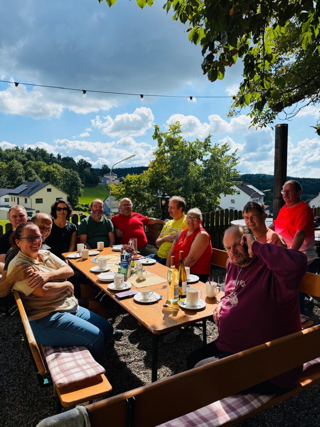 Flossenbürg. Das SPD-Weinfest im Murphy’s Biergarten zog viele Gäste an. Überraschungsgast war Landtagsabgeordnete Nicole Bäumler. 