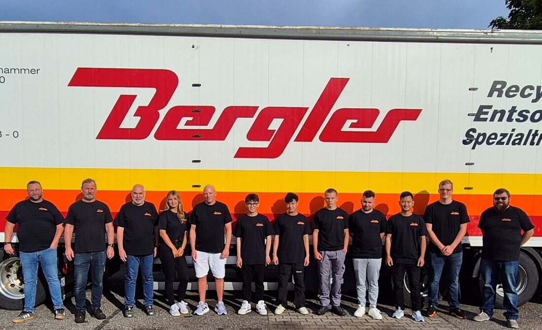 Weiherhammer. Die Firmengruppe Bergler bietet im Entsorgungsbereich erneut mehrere Ausbildungsplätze für zukunftsrelevante Themen. Zum Ausbildungsbeginn 2025 starten sieben junge Menschen in einen neuen Lebensabschnitt im Entsorgungsbereich der Firmengruppe Bergler.