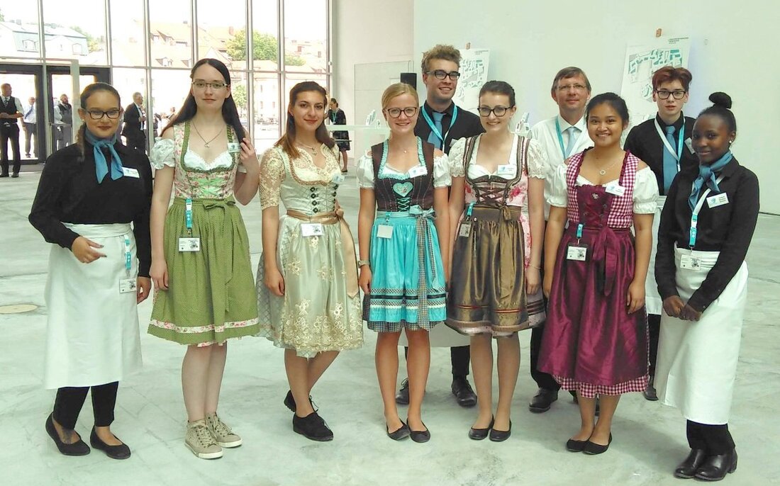 Wiesau/Regensburg. Nach langer Bauzeit und über 80 Millionen Euro Investitionssumme eröffneten die Regensburger das Museum der Bayerischen Geschichte feierlich mit 800 Ehrengästen. Mit dabei: Schüler aus Wiesau. Ein Notruf führte [&hellip;]