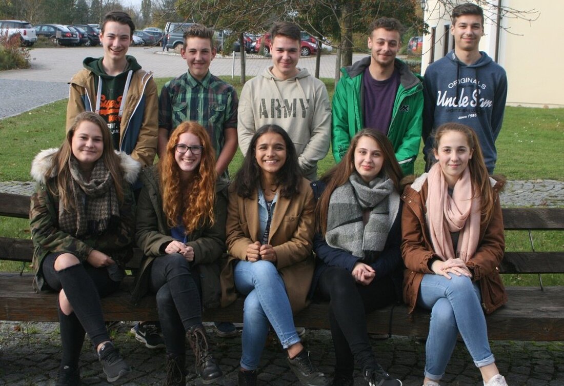 Weiden/Neustadt/WN/Tirschenreuth. Alle Landkreis- und Stadtschülersprecher kamen nun zusammen um die neuen Bezirksschülersprecher zu wählen. Doch neben der Wahl stand die Teambildung im Mittelpunkt der Tagung.  Die Stadt- und Landkreisschülersprecher aus [&hellip;]
