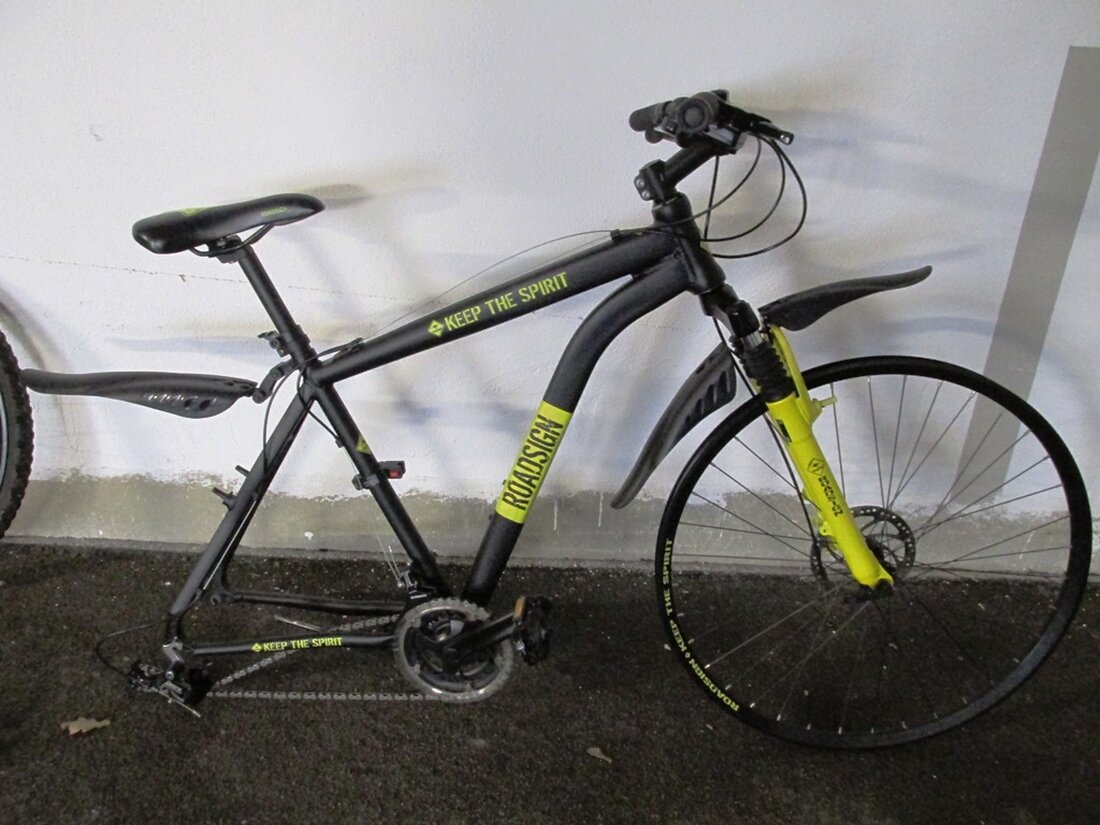 Weiden. Am Mittwoch wurde um 07.00 Uhr eine Überprüfung im Karl-Heilmann-Block durchgeführt. Dabei wurde im Keller eines Mannes (30) ein zum Teil zerlegtes Fahrrad aufgefunden. Weil der Besitzer keinen Eigentumsnachweis erbringen konnte und schließlich [&hellip;]