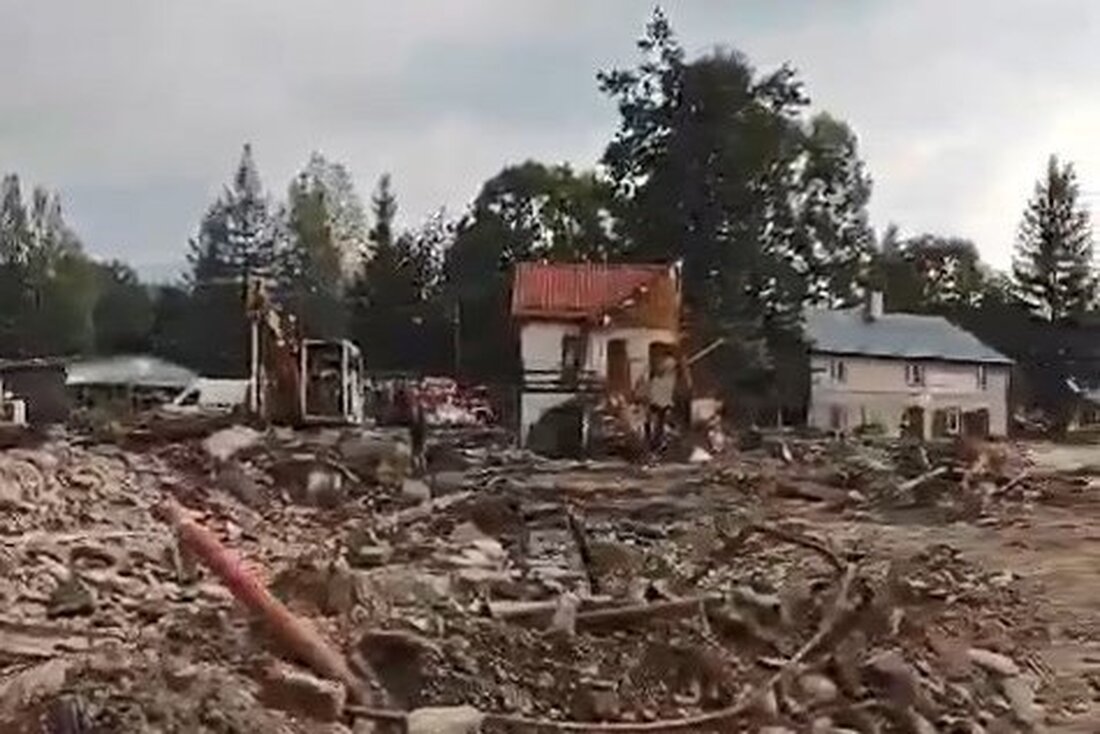 Amberg. Die Stadt Amberg hat einen Spendenaufruf für die von der Hochwasserkatastrophe stark betroffene polnische Partnerstadt Bystrzyca Kłodzka gestartet. Oberbürgermeister Michael Cerny appelliert an die Solidarität der Amberger.