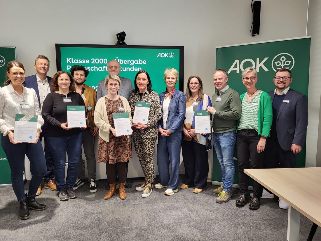 Nordoberpfalz. Die AOK Nordoberpfalz fördert das Präventionsprogramm Klasse2000 mit 26.000 Euro für 26 Grundschulklassen in Tirschenreuth und Weiden/Neustadt. Ziel ist es, Kindern gesundheitsförderndes Verhalten spielerisch beizubringen.