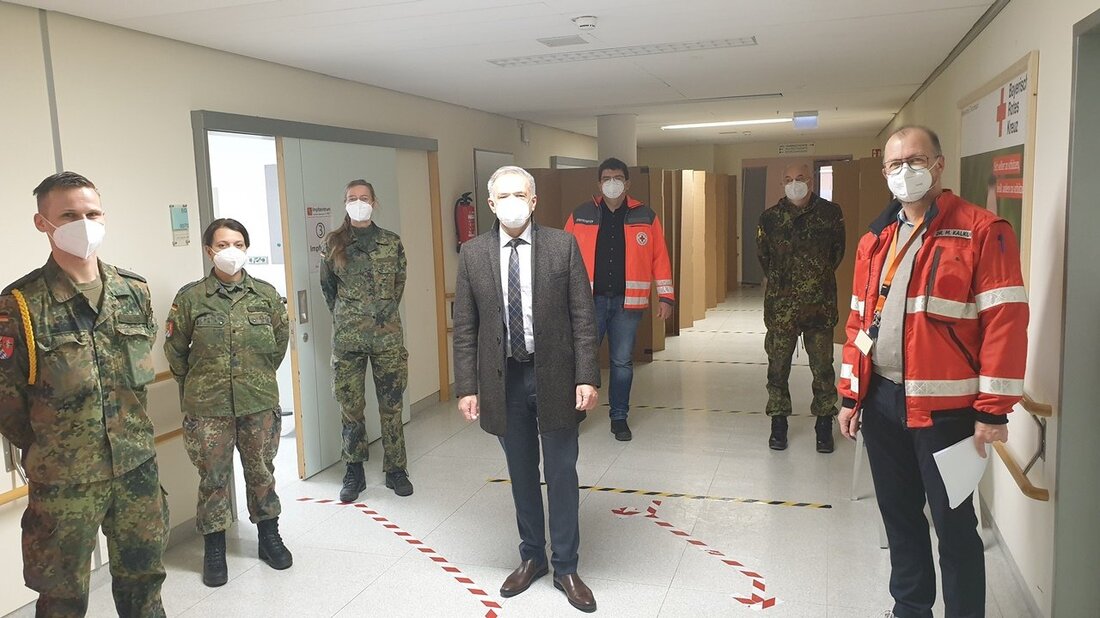 Tirschenreuth. Seit Ende Dezember unterstützt die Bundeswehr mit drei Sanitätssoldaten des Sanitätsunterstützungszentrum Kümmersbruck das Impfzentrum des Landkreises Tirschenreuth. Hauptsächlich wird das Impfteam der Bundeswehr mobil im Landkreis eingesetzt, um Impfungen [&hellip;]